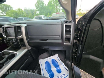 2019 Ram 1500 Classic SLT Crew Cab Short Bed – miniatura 19
