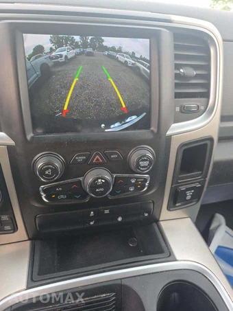 2019 Ram 1500 Classic SLT Crew Cab Short Bed – miniatura 26
