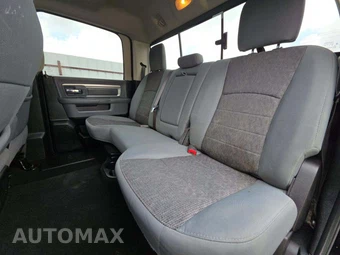 2019 Ram 1500 Classic SLT Crew Cab Short Bed – miniatura 10