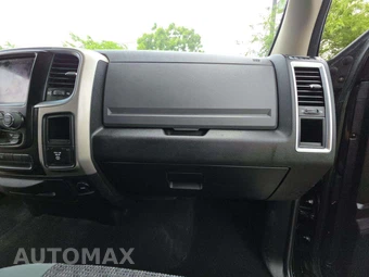 2019 Ram 1500 Classic SLT Crew Cab Short Bed – miniatura 16
