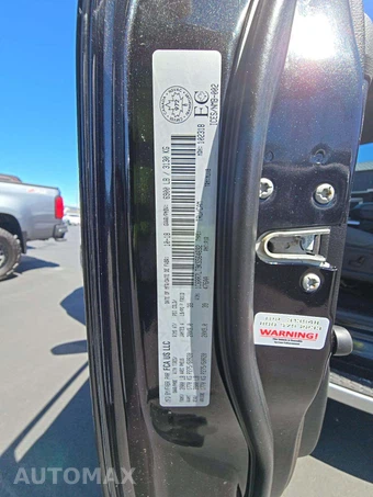 2019 Ram 1500 Classic SLT Crew Cab Short Bed - miniatura 5