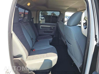 2019 Ram 1500 Classic SLT Crew Cab Short Bed - miniatura 16