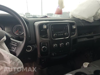 2019 Ram 1500 Classic Tradesman Crew Cab Medium Bed – miniatura 11