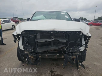 2019 Ram 1500 Classic Tradesman Crew Cab Medium Bed – miniatura 2