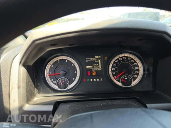 2019 Ram 1500 Classic Tradesman Crew Cab Short Bed - miniatura 9