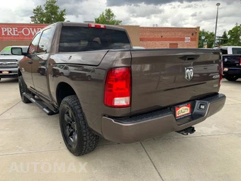 2019 Ram 1500 Classic Tradesman Crew Cab Short Bed - miniatura 2