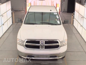 2019 Ram 1500 Classic Tradesman Crew Cab Short Bed - miniatura 2
