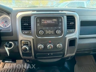 2019 Ram 1500 Classic Tradesman Crew Cab Short Bed - miniatura 13