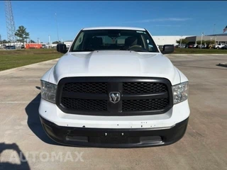 2019 Ram 1500 Classic Tradesman Crew Cab Short Bed - miniatura 2