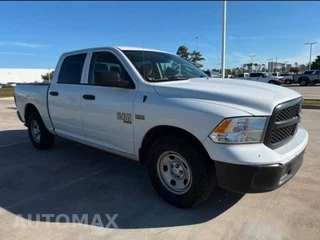 2019 Ram 1500 Classic Tradesman Crew Cab Short Bed - miniatura 3