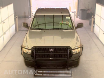 2019 Ram 1500 Classic Tradesman Crew Cab Short Bed - miniatura 2