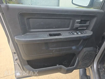 2019 Ram 1500 Classic Tradesman Crew Cab Short Bed - miniatura 9