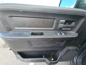 2019 Ram 1500 Classic Tradesman Extended Cab Medium Bed – miniatura 9