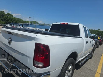 2019 Ram 1500 Classic Tradesman Extended Cab Medium Bed - miniatura 4