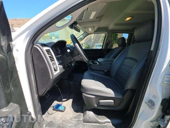 2019 Ram 1500 Classic Tradesman Extended Cab Medium Bed - miniatura 6