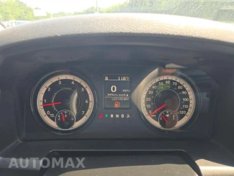 2019 Ram 1500 Classic Tradesman Extended Cab Medium Bed – miniatura 9