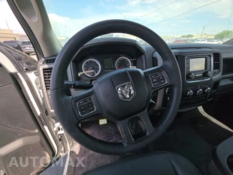 2019 Ram 1500 Classic Tradesman Regular Cab Long Bed – miniatura 10