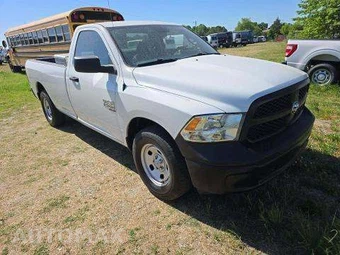 2019 Ram 1500 Classic Tradesman Regular Cab Long Bed – miniatura 4