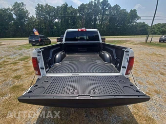 2019 Ram 1500 Classic Warlock Extended Cab Medium Bed - miniatura 11