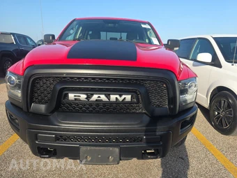 2019 Ram 1500 Classic Warlock Extended Cab Medium Bed - miniatura 2