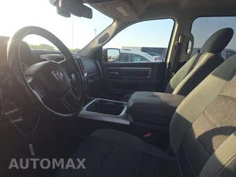 2019 Ram 1500 Classic Warlock Extended Cab Medium Bed - miniatura 7