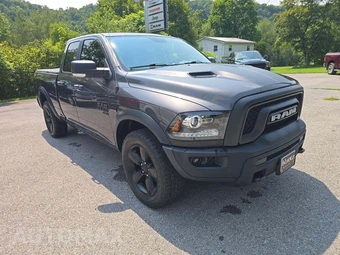 2019 Ram 1500 Classic Warlock Extended Cab Medium Bed - miniatura 4