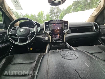 2019 Ram 1500 Laramie Crew Cab Medium Bed - miniatura 11