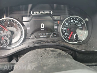 2019 Ram 1500 Laramie Crew Cab Medium Bed - miniatura 12