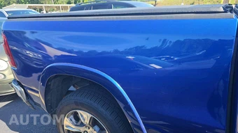 2019 Ram 1500 Laramie Crew Cab Medium Bed - miniatura 25