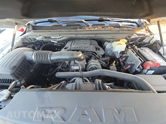 2019 Ram 1500 Laramie Crew Cab Medium Bed - miniatura 15