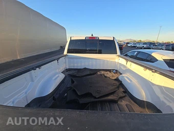 2019 Ram 1500 Laramie Crew Cab Medium Bed - miniatura 16