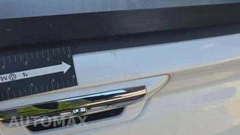 2019 Ram 1500 Laramie Crew Cab Medium Bed - miniatura 29