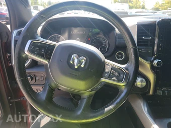 2019 Ram 1500 Laramie Crew Cab Medium Bed - miniatura 10