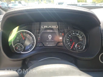 2019 Ram 1500 Laramie Crew Cab Medium Bed - miniatura 12