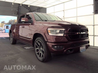 2019 Ram 1500 Laramie Crew Cab Medium Bed - miniatura 3