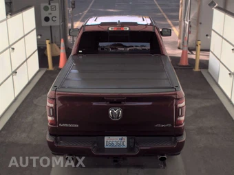 2019 Ram 1500 Laramie Crew Cab Medium Bed - miniatura 5