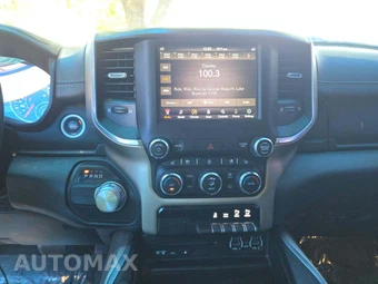 2019 Ram 1500 Laramie Crew Cab Short Bed - miniatura 10