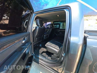 2019 Ram 1500 Laramie Crew Cab Short Bed - miniatura 13