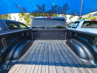 2019 Ram 1500 Laramie Crew Cab Short Bed - miniatura 14