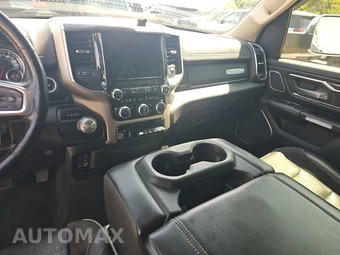 2019 Ram 1500 Laramie Crew Cab Short Bed - miniatura 11