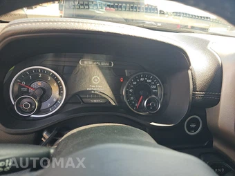 2019 Ram 1500 Laramie Crew Cab Short Bed - miniatura 12