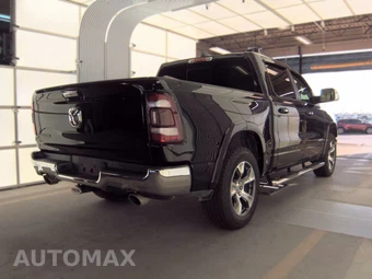2019 Ram 1500 Laramie Crew Cab Short Bed - miniatura 4