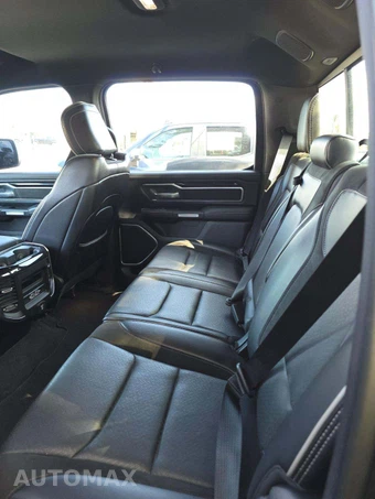 2019 Ram 1500 Laramie Crew Cab Short Bed - miniatura 13