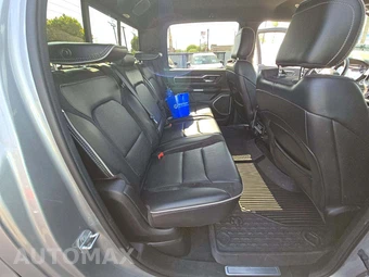 2019 Ram 1500 Laramie Crew Cab Short Bed - miniatura 16