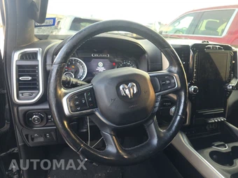 2019 Ram 1500 Laramie Crew Cab Short Bed - miniatura 10