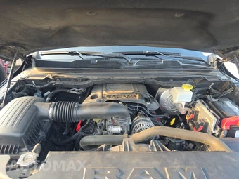 2019 Ram 1500 Laramie Crew Cab Short Bed - miniatura 15
