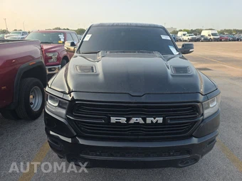 2019 Ram 1500 Laramie Crew Cab Short Bed - miniatura 2