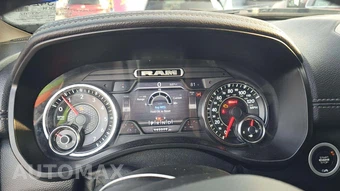 2019 Ram 1500 Laramie Crew Cab Short Bed - miniatura 20
