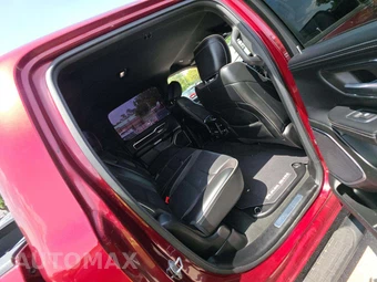 2019 Ram 1500 Laramie Crew Cab Short Bed - miniatura 16