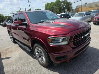 2019 Ram 1500 Laramie Crew Cab Short Bed - miniatura 4